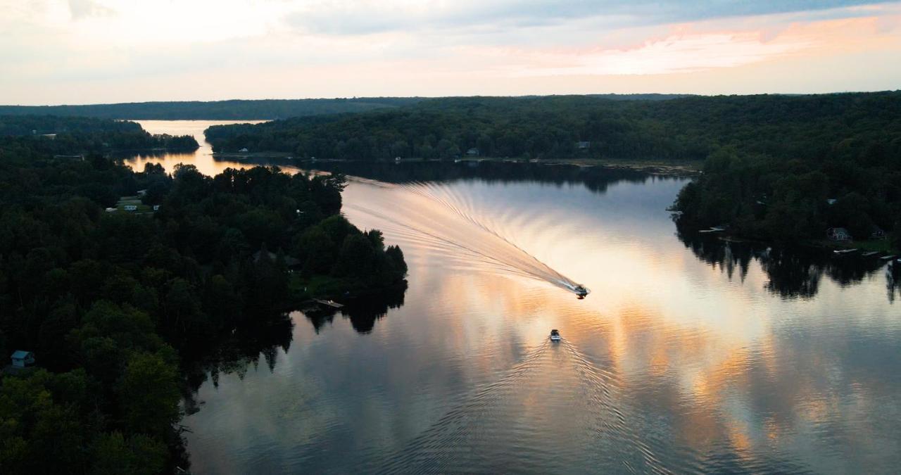 Bonnie View Inn Haliburton Esterno foto