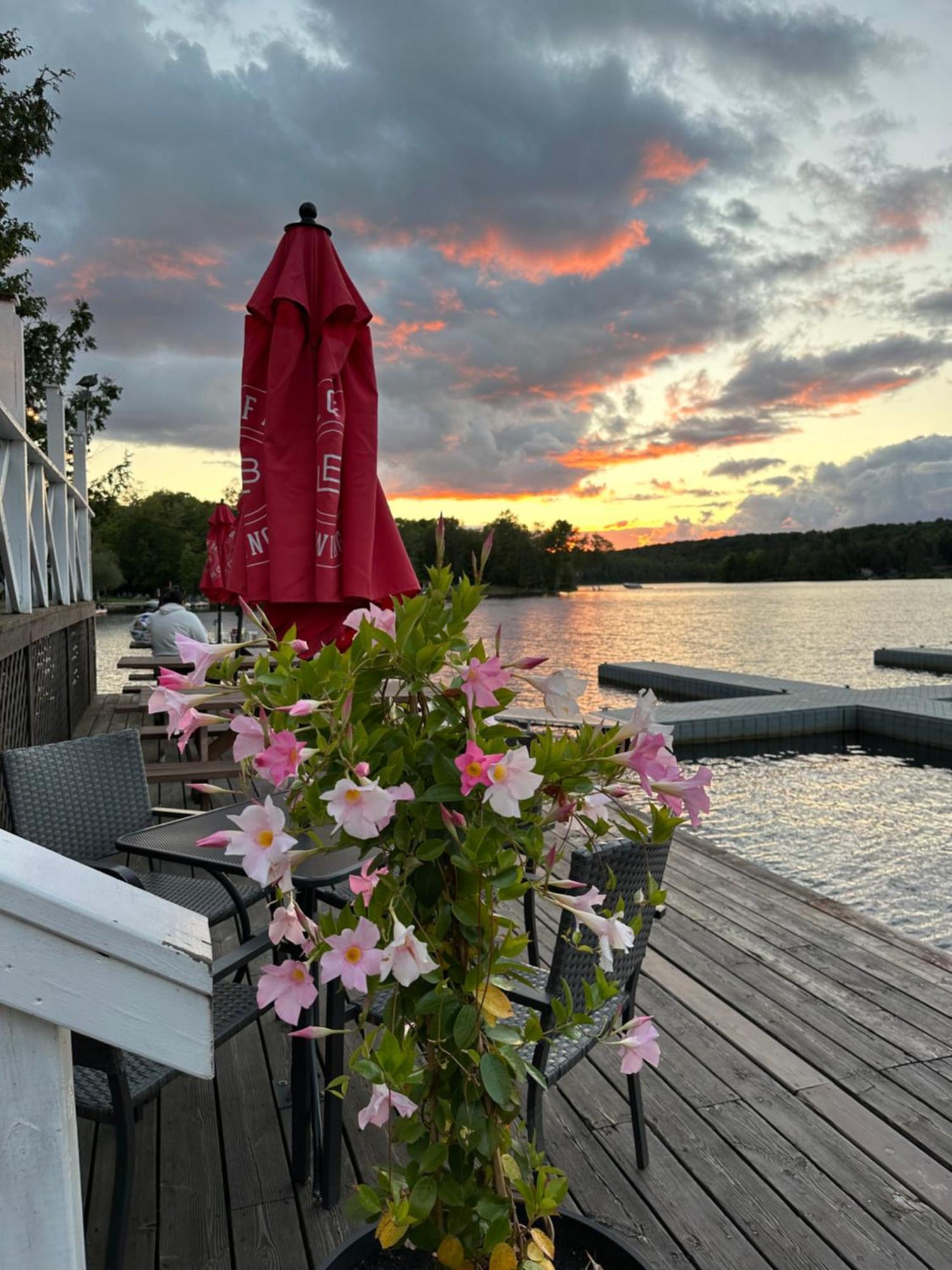 Bonnie View Inn Haliburton Esterno foto